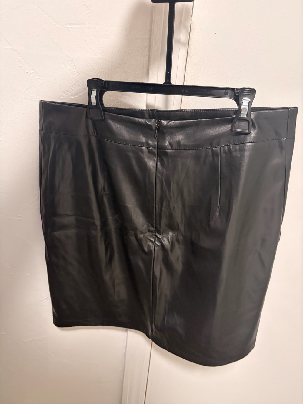 SHEIN Black Faux Leather Pencil Skirt